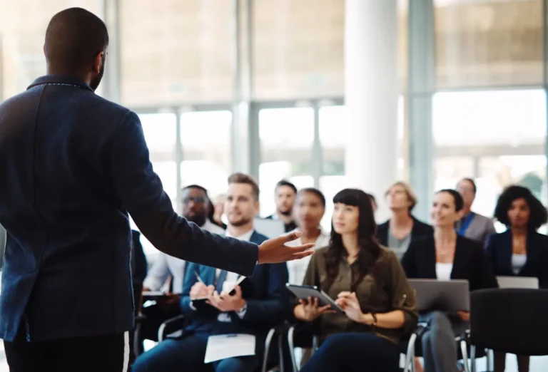 7 Expert Tips to Boost Social Media Engagement And Build a Loyal Audience