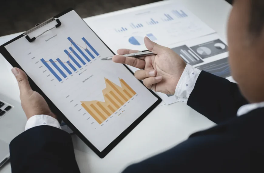 How to Improve Your Social Media Score